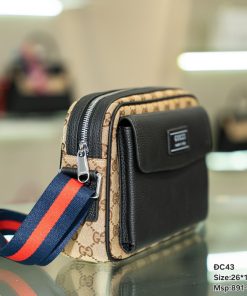 Gucci Men's Crossbody Monogram Pattern Replica Bags Size 26x17x8cm (2)