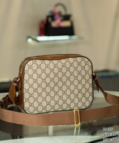 Gucci Men's Messenger Interlocking Monogram Replica Handbags Size 26x20x6cm (2)