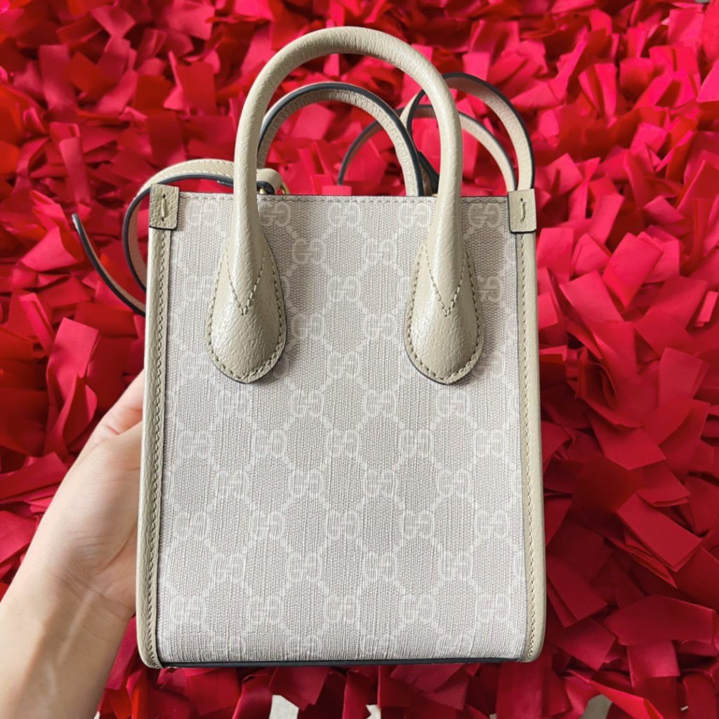 Gucci Mini Replica Bags Tote Interlocking G Beige White 18x12x5cm (1)
