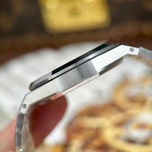 Audemars Piguet Royal Oak Jumbo Extra-thin Openworked 16204 Rep 1 1 ZF Factory 39mm (1)