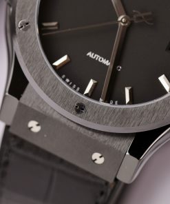 Hublot Best Replica Watch Classic Fusion Ceramic Black 42mm (2)