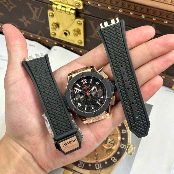 Hublot Big Bang 20th Anniversary King Gold Ceramic Chronograph Replica 1 1 BBA Factory 43mm (2) Hublot Big Bang 20th Anniversary King Gold Ceramic Chronograph Replica 1 1 BBA Factory 43mm (1)