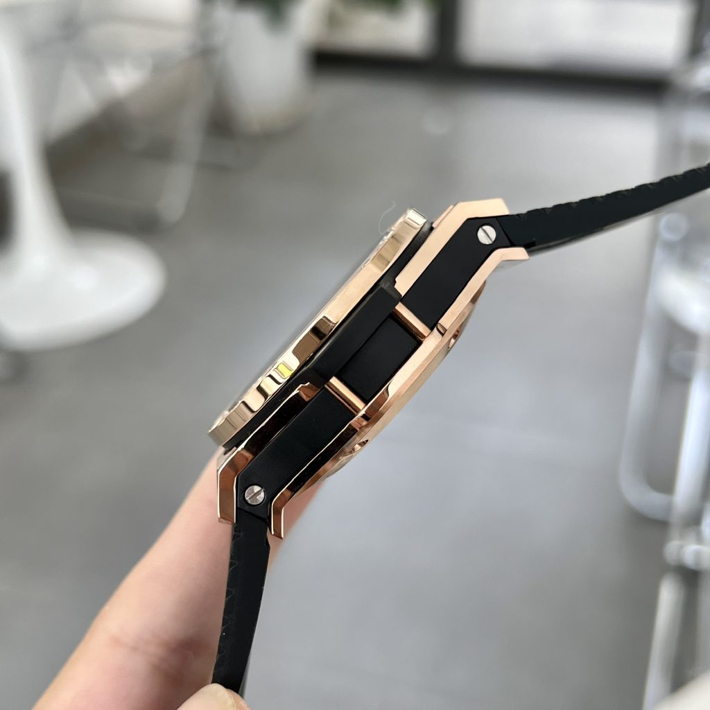 Hublot Big Bang Chronograph King Gold Black Color Rep Watch 44mm (1)