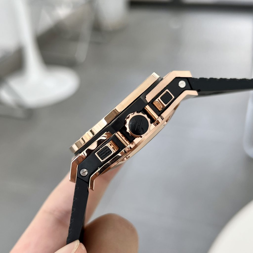 Hublot Big Bang Chronograph King Gold Black Color Rep Watch 44mm (1)