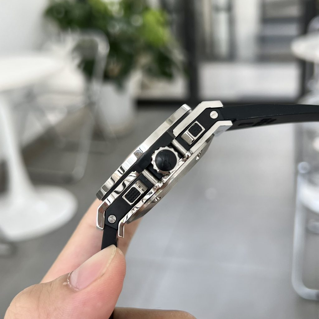 Hublot Big Bang Chronograph Titanium Black Color Rep Watch 44mm (5)