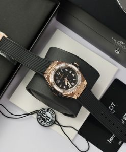 Hublot Big Bang One Click King Gold Bezel Diamonds Baguette 39mm (1)
