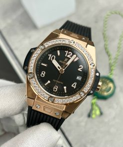 Hublot Big Bang One Click King Gold Customs Bezel Moissanite Diamonds 39mm (2)