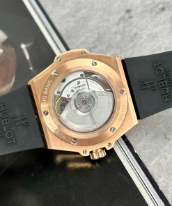 Hublot Big Bang One Click King Gold Customs Bezel Moissanite Diamonds 39mm (2)