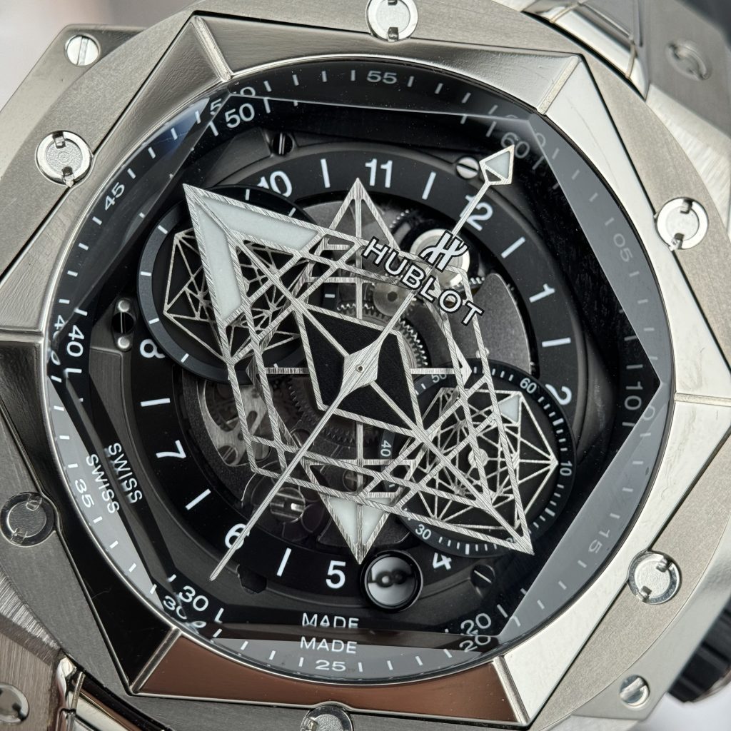 Hublot Big Bang Sang Bleu II Titanium Black Replica BB Factory 45mm (7)
