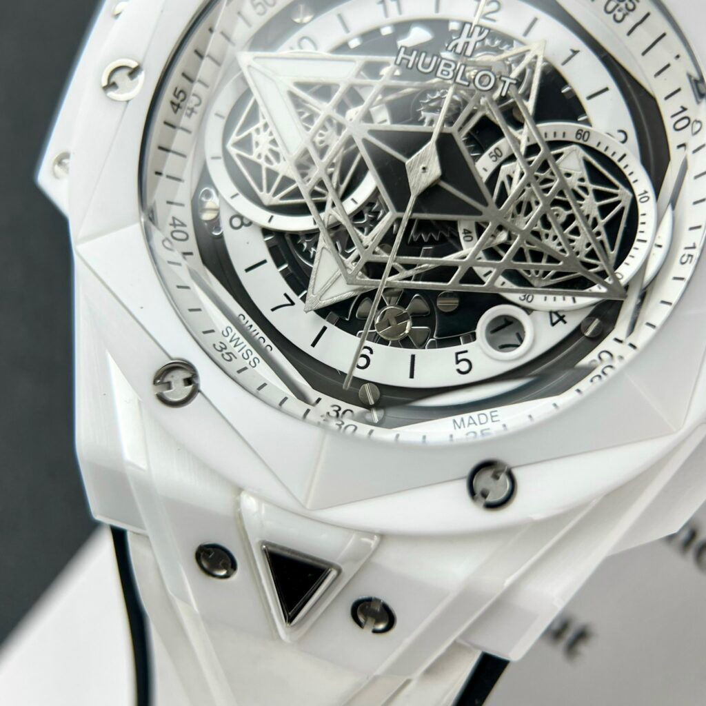 Hublot Big Bang Sang Bleu II White Ceramic Replica Watches Best (9)