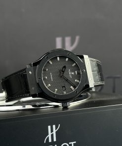 Hublot Classic Fusion Ceramic Black Movement SW300 Best Replica JJZ 42mm
