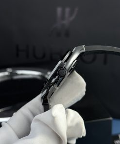Hublot Classic Fusion Ceramic Black Movement SW300 Best Replica JJZ 42mm
