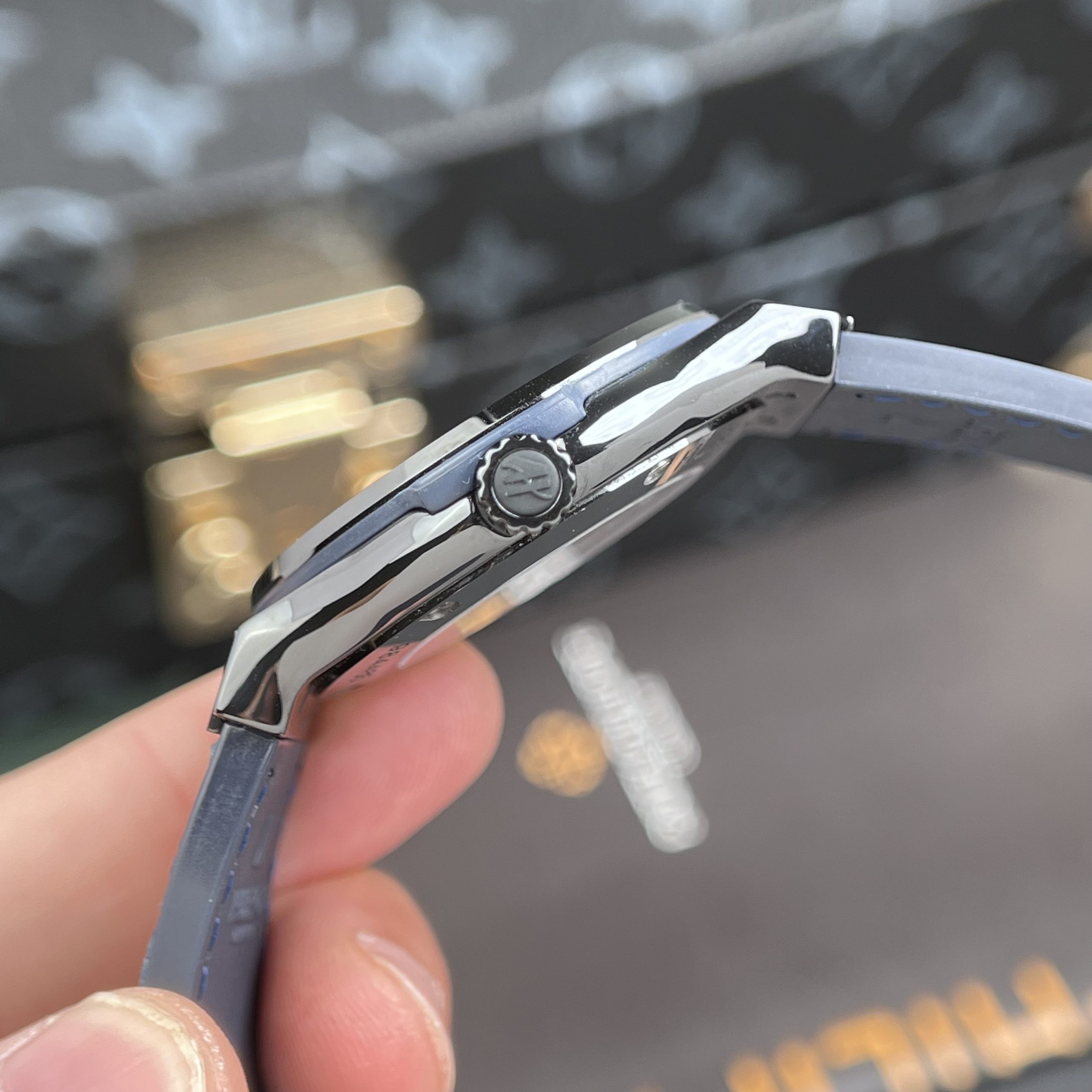 Hublot Classic Fusion Ceramic Blue Dial Replica Watches JJZ (3) Hublot Classic Fusion Ceramic Blue Dial Replica Watches JJZ (6)