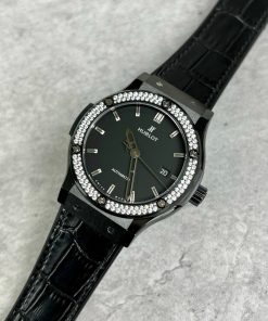 Hublot Classic Fusion Ceramic Diamonds Replica Watches Black JJZ 42mm (8)