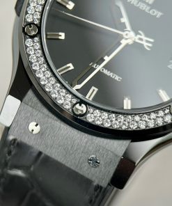 Hublot Classic Fusion Ceramic Diamonds Replica Watches Black JJZ 42mm (8)