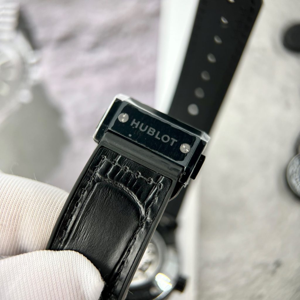 Hublot Classic Fusion Ceramic Replica Watch Carbon Dial JJZ Factory 42mm (10)