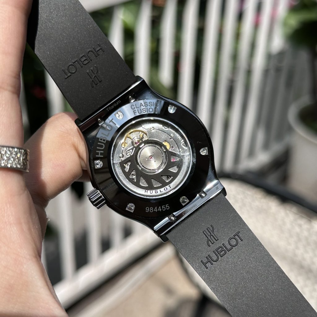 Hublot Classic Fusion Ceramic Replica Watches Carbon Black Dial JJZ 42mm (1)