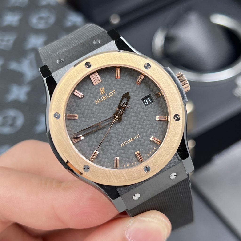Hublot Classic Fusion Ceramic Replica Watches Demi Carbon Dial JJZ (8)