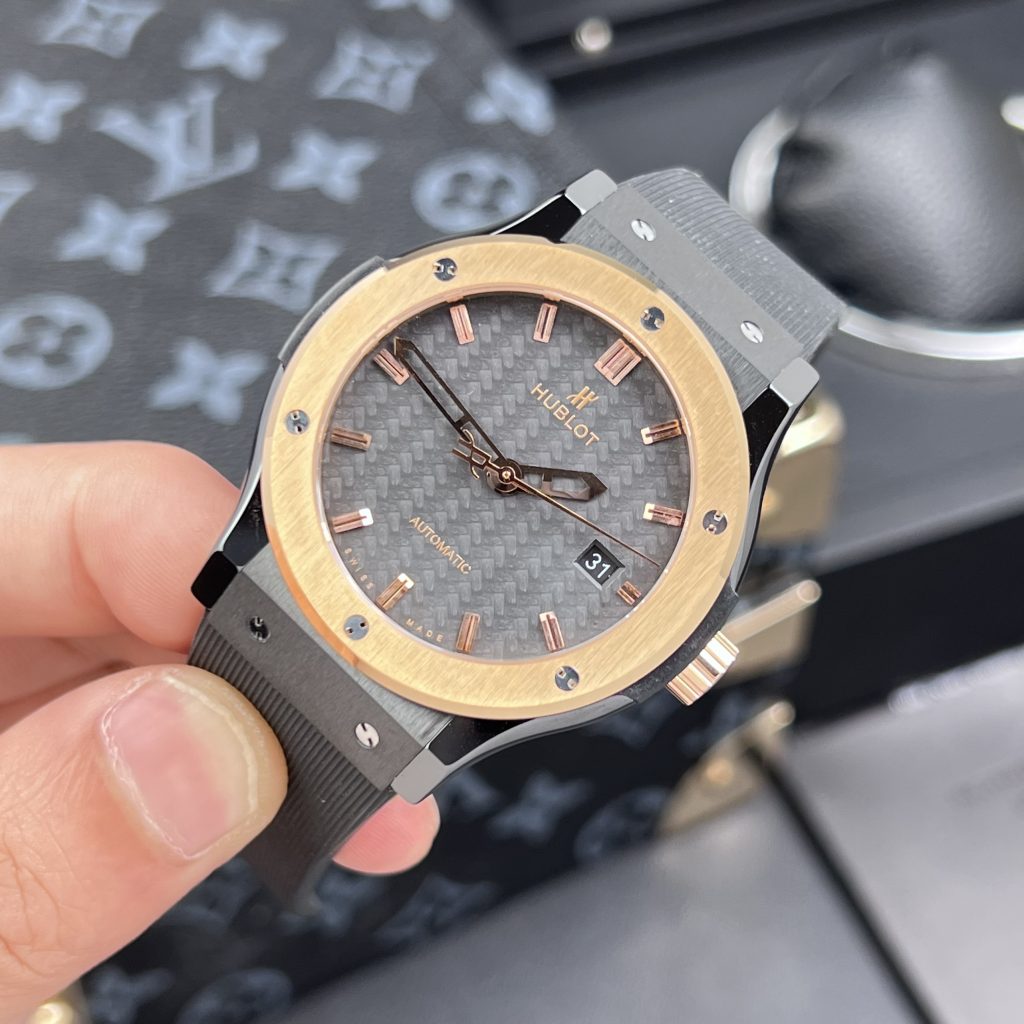 Hublot Classic Fusion Ceramic Replica Watches Demi Carbon Dial JJZ (8)