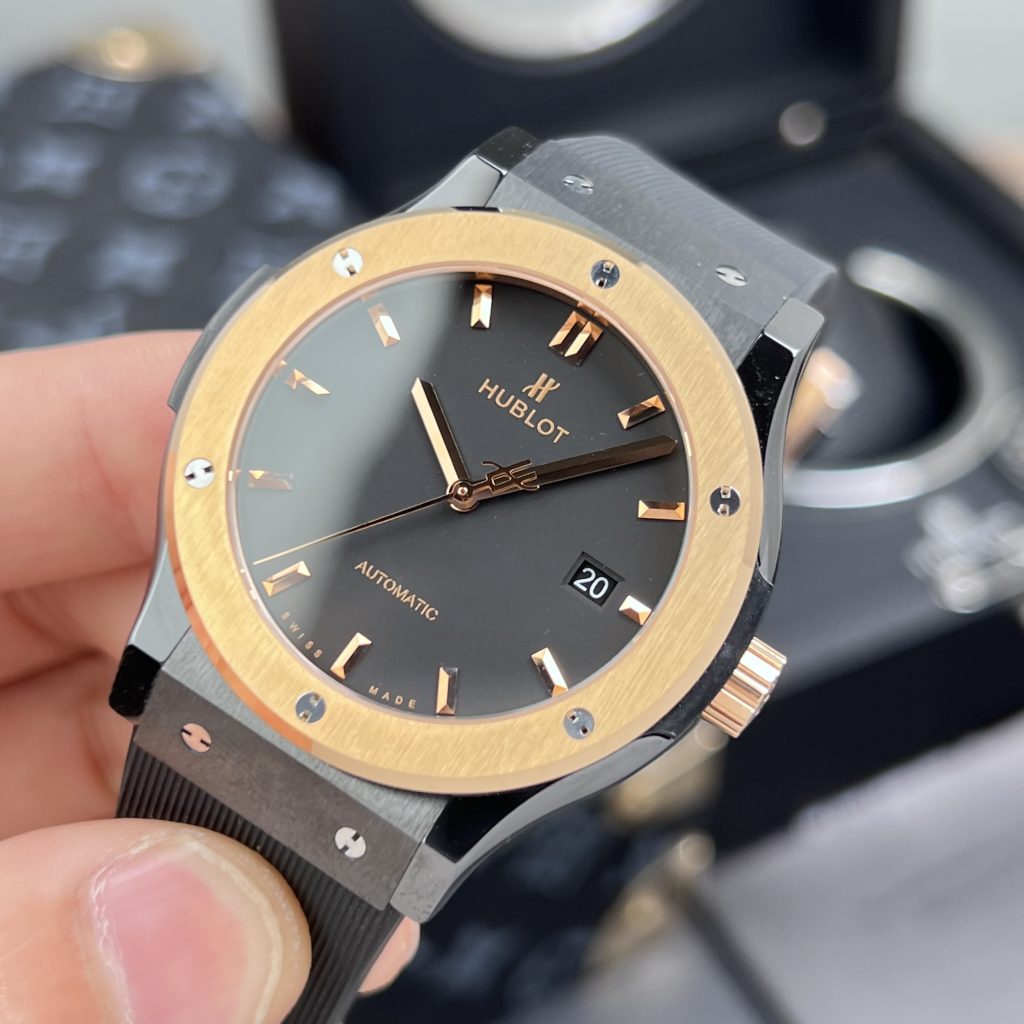 Hublot Classic Fusion Ceramic Replica Watches Demi Rose JJZ Factory 42mm (1)