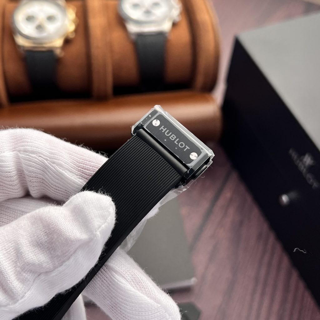 Hublot Classic Fusion Ceramic Replica Watches Green Dial JJZ 42mm (1)