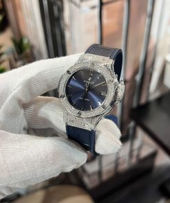 Hublot Classic Fusion Custom Diamonds Moissanite Blue Color 38mm (5)