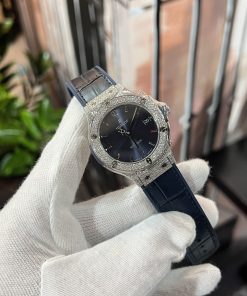 Hublot Classic Fusion Custom Diamonds Moissanite Blue Color 38mm (5)
