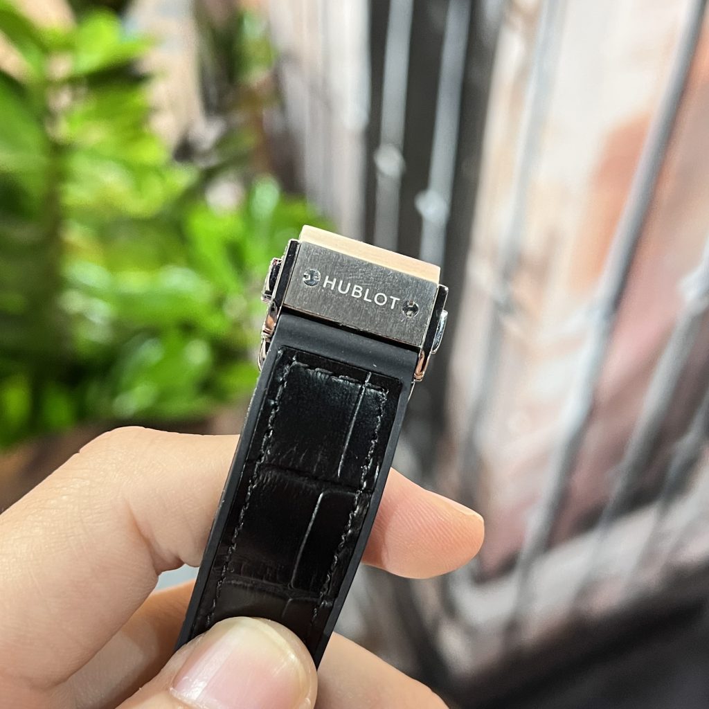 Hublot Classic Fusion Custom Full Diamonds Moissanite 38mm (3)