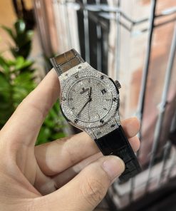 Hublot Classic Fusion Custom Full Diamonds Moissanite 38mm (3)