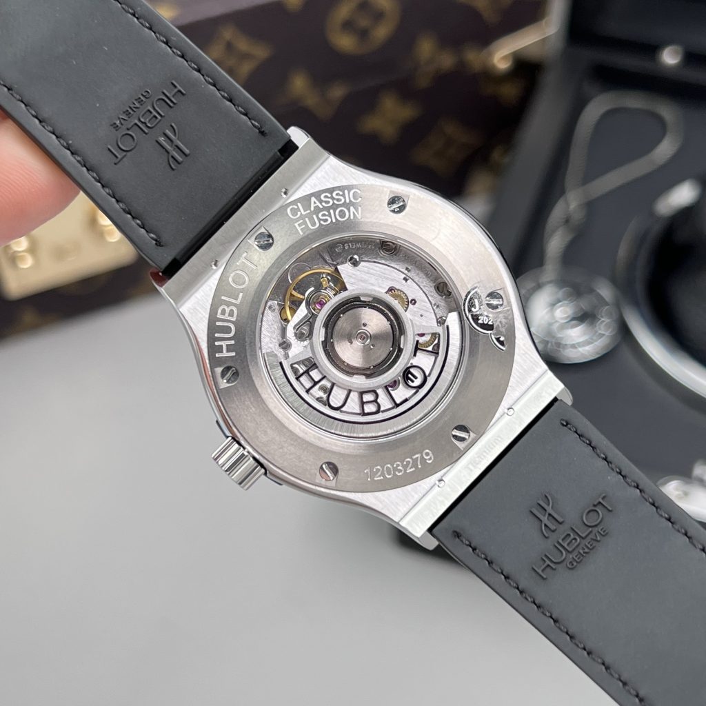 Hublot Classic Fusion Custom Full Diamonds Moissanite Replica Watches 42mm (1)