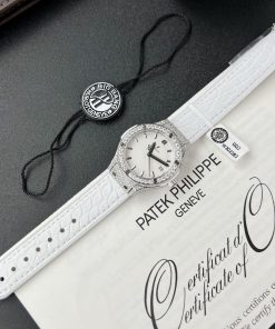 Hublot Classic Fusion Custom Full Moissanite Diamonds Women 33mm (10)