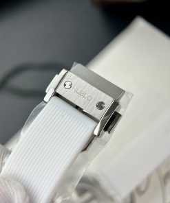 Hublot Classic Fusion Custom Moissanite Diamonds White Color 33mm (9)