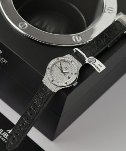 Hublot Classic Fusion Customs Full Moissanite Diamonds HB Factory 33mm (4)