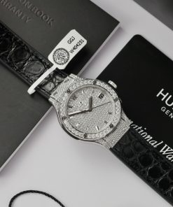 Hublot Classic Fusion Customs Full Moissanite Diamonds HB Factory 33mm (5)