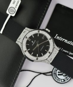 Hublot Classic Fusion Customs Moissanite Diamonds Black Color 38mm (2)