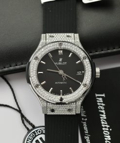 Hublot Classic Fusion Customs Moissanite Diamonds Black Color 38mm (2)