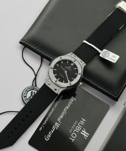 Hublot Classic Fusion Customs Moissanite Diamonds Black Color 38mm (2)