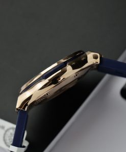 Hublot Classic Fusion King Gold Blue Customs Full Moissanite Diamonds HBF 33mm (9)