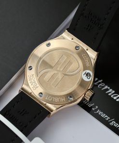 Hublot Classic Fusion King Gold Gray Customs Full Moissanite Diamonds HBF 33mm (7)