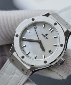 Hublot Classic Fusion Mother Of Pearl Dial Best Replica HB Factory 33mm