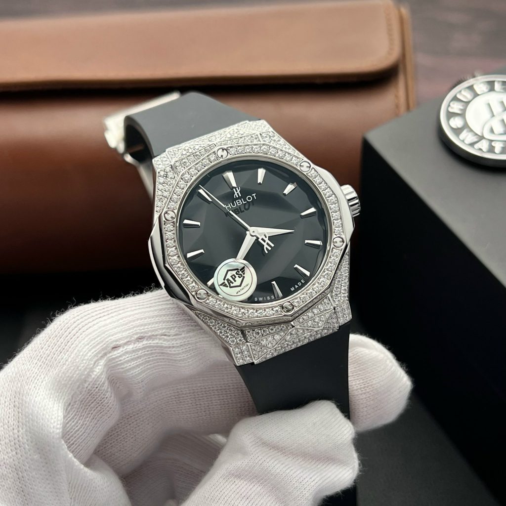 Hublot Classic Fusion Orlinski Full Diamonds Replica Watches APS 40mm (1)