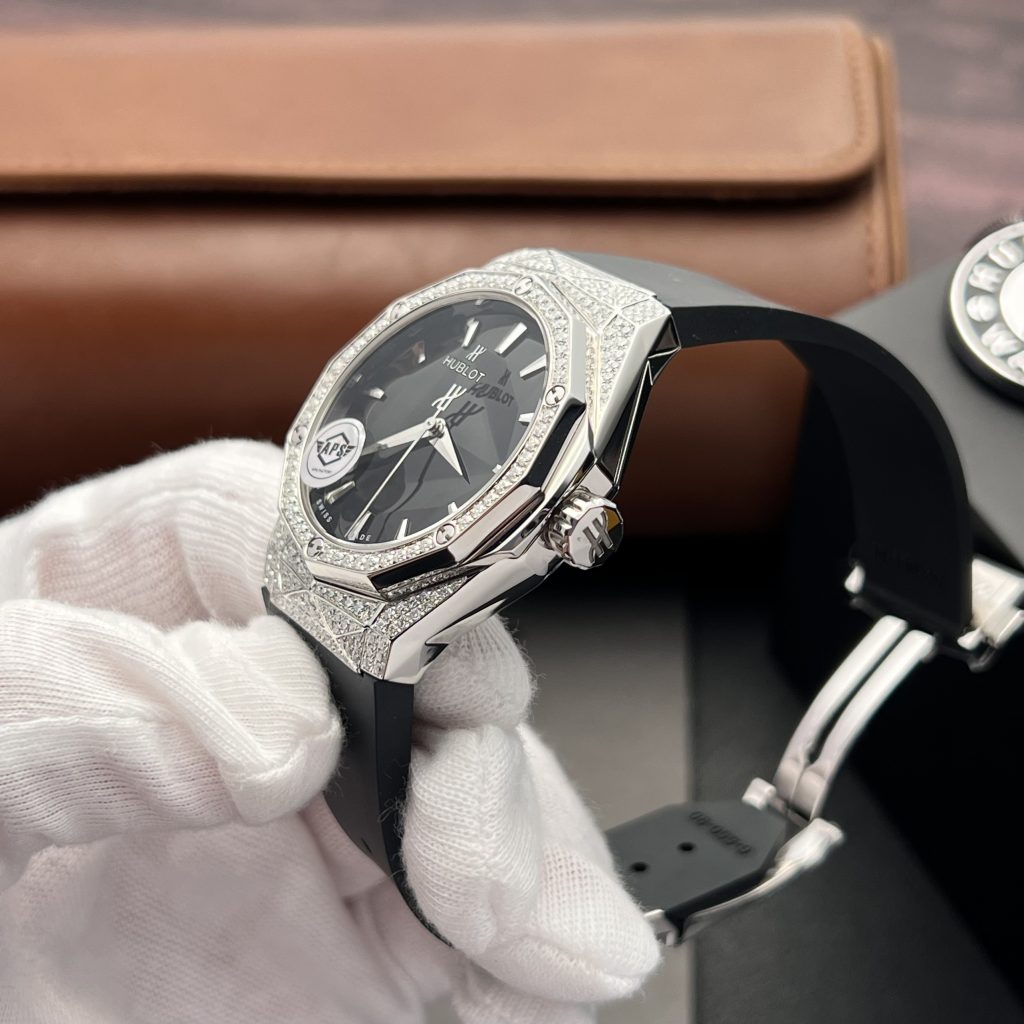 Hublot Classic Fusion Orlinski Full Diamonds Replica Watches APS 40mm (1)