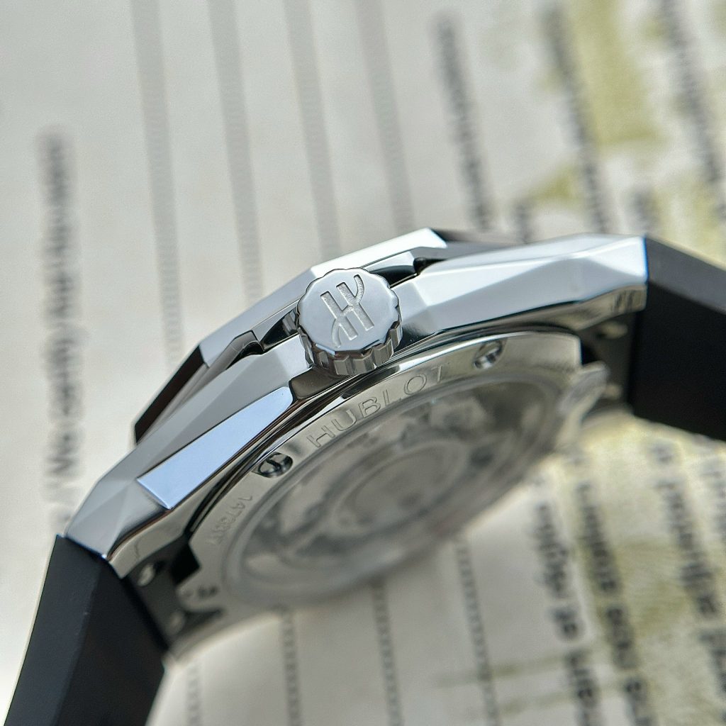 Hublot Classic Fusion Orlinski Titanium Black Dial APS Factory 40mm (8)