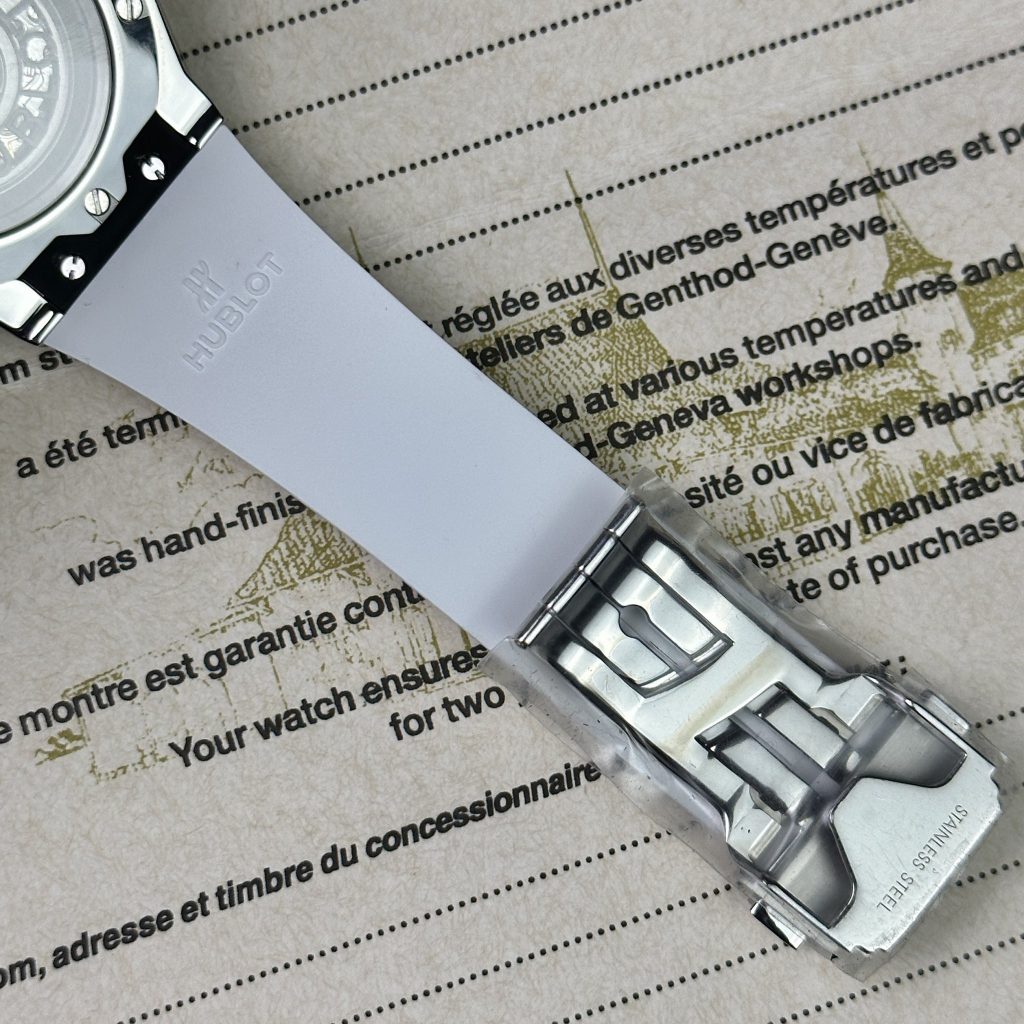 Hublot Classic Fusion Orlinski Titanium White Rubber APS Factory 40mm (1)