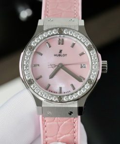 Hublot Classic Fusion Replica 11 Watch Dial Mother Of Pearl Pink + Moissanite Diamonds Hong Kong 33mm (2)