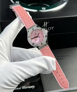 Hublot Classic Fusion Replica 11 Watch Pink Mother Of Pearl Dial 33mm (1)