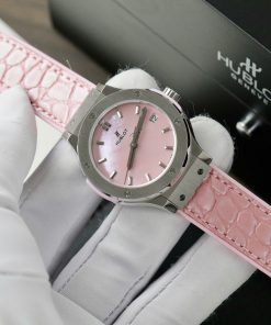 Hublot Classic Fusion Replica 11 Watch Womens Dial Mother Of Pearl Pink 33mm (2)