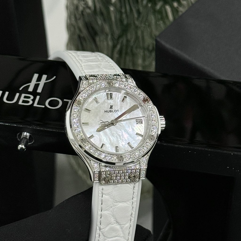 Hublot Classic Fusion Replica Watches Dial Mother Of Pearl White 33mm (2)