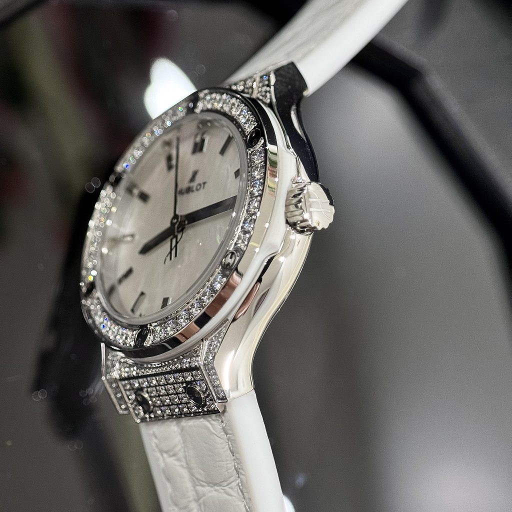 Hublot Classic Fusion Replica Watches Dial Mother Of Pearl White 33mm (2)