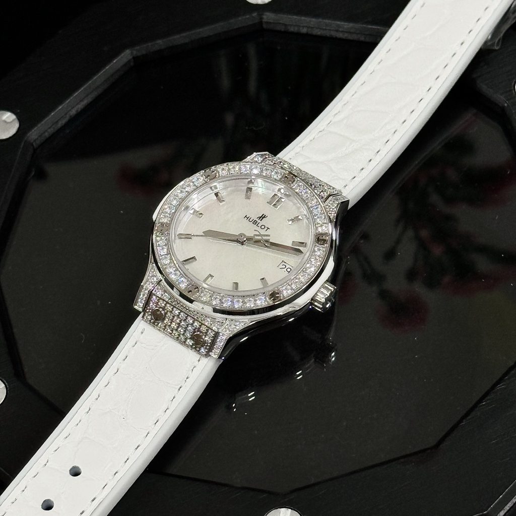Hublot Classic Fusion Replica Watches Dial Mother Of Pearl White 33mm (2)